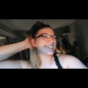 Meet your Posher, Taylor